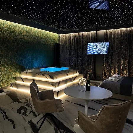 Wawel Starlight Jacuzzi & Parking